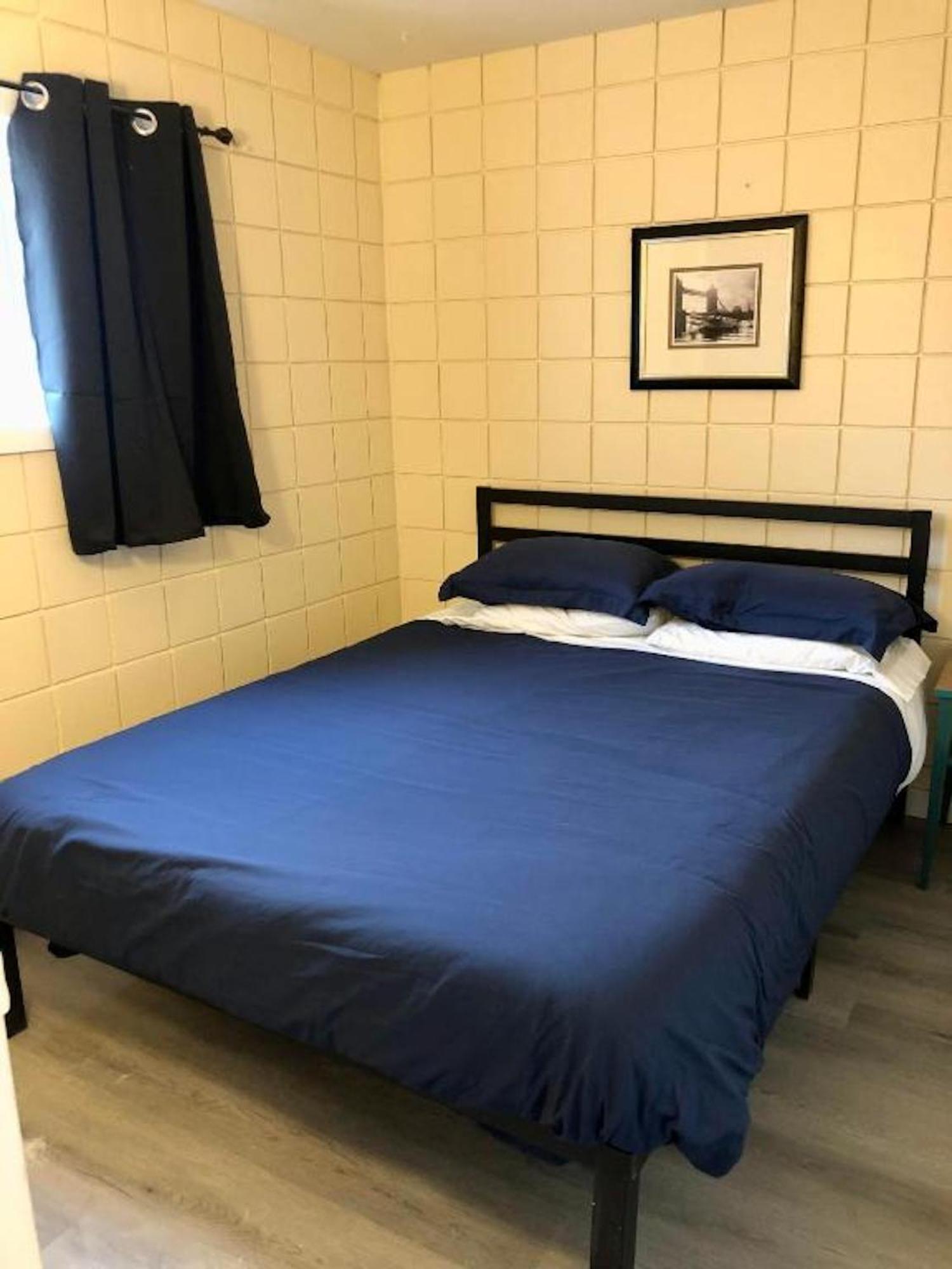 Canterbury Inn Invermere Dış mekan fotoğraf